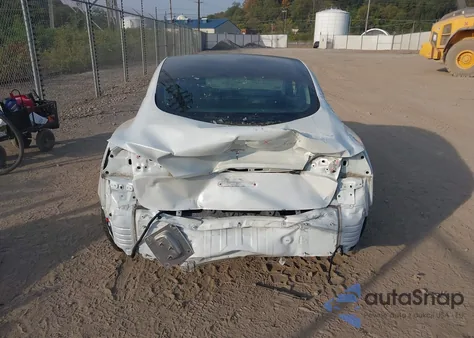 2020 Tesla Model 3 Standard Range Plus Rear-Wheel Drive/Standard Range Rear-Wheel Drive z USA, uszkodzony, nr VIN 5YJ3E1EA9LF659822